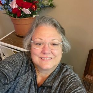 Meet your Posher, Carol